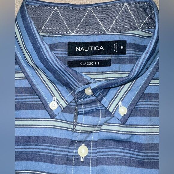 Nautica Mens Short Sleeve Button-down
Striped Shirt, Classic Fit, Size M - Picture 2 of 6